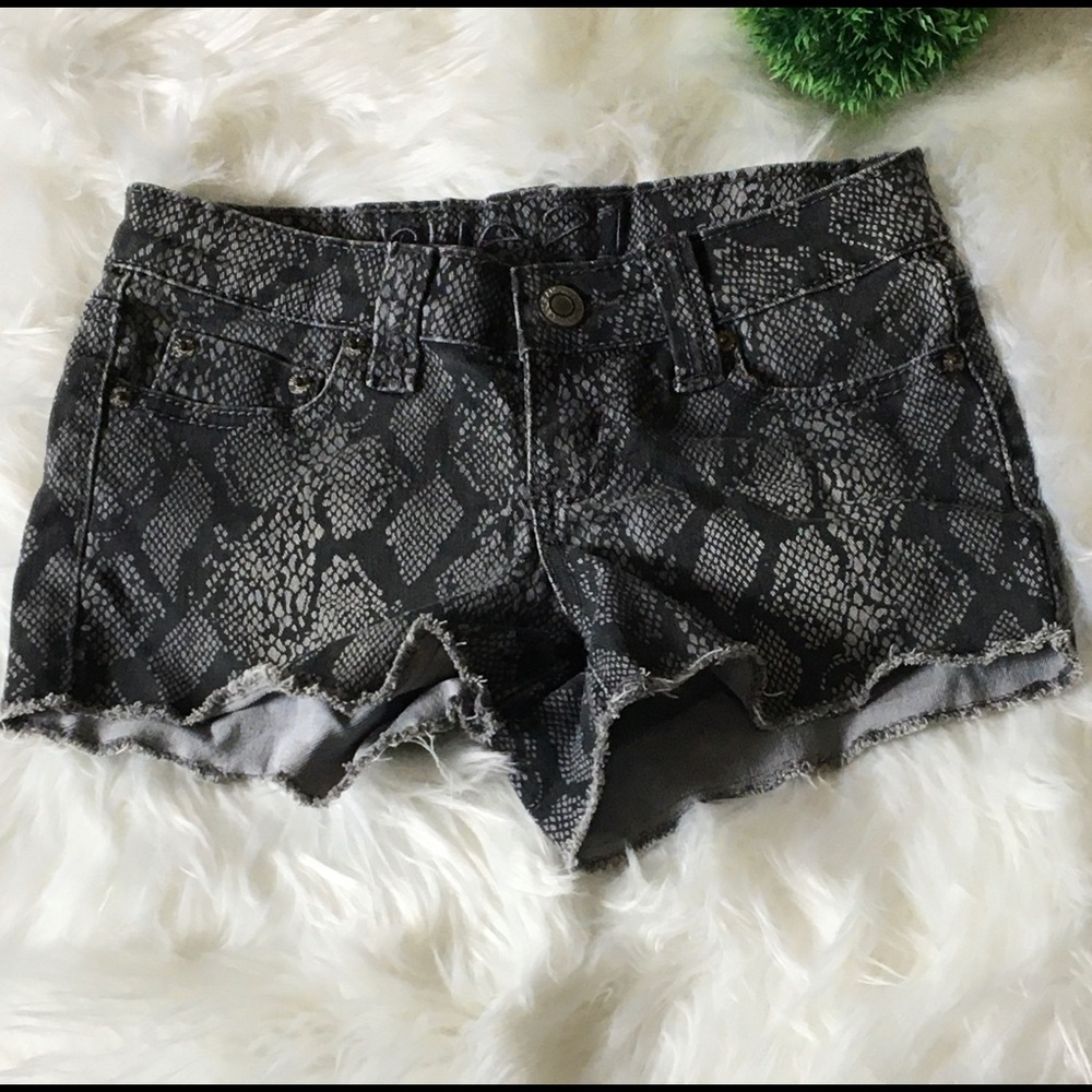 Rue 21 Short Size 0 / 1.